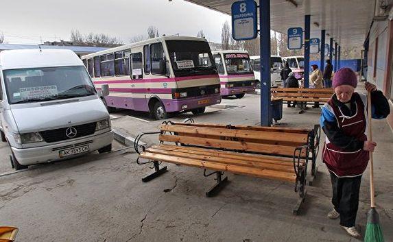Водителям крымских автобусов хотят запретить брать «передачи»